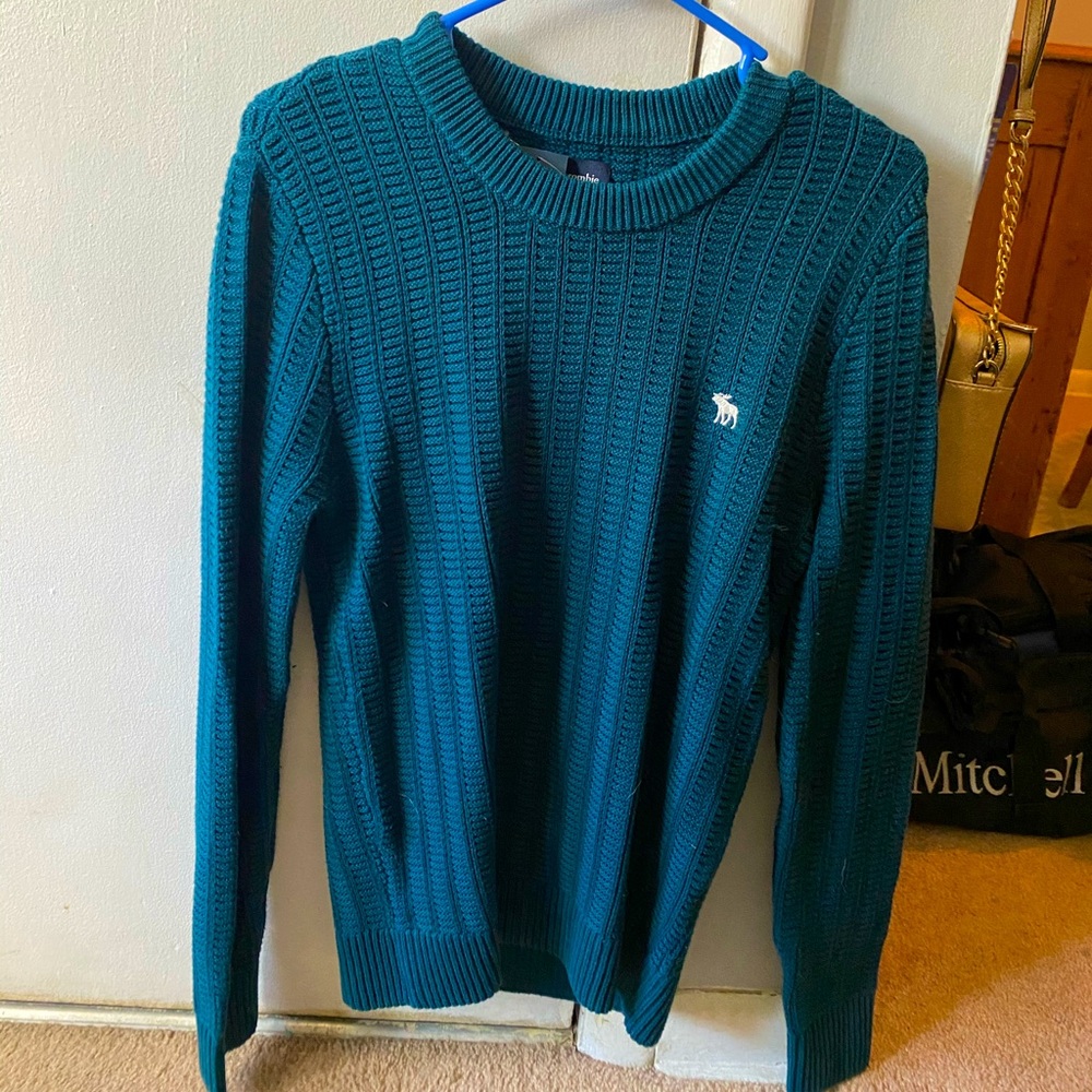 🔥 NWT Abercrombie Knit Sweater